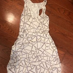 Cute white casual dress with gray design